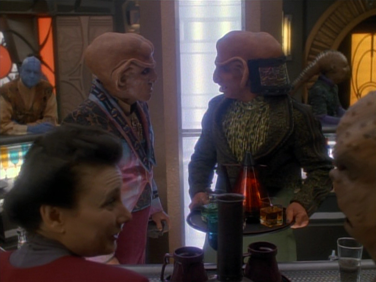 extant_StarTrek_DS9_3x23-FamilyBusiness_00189.jpg