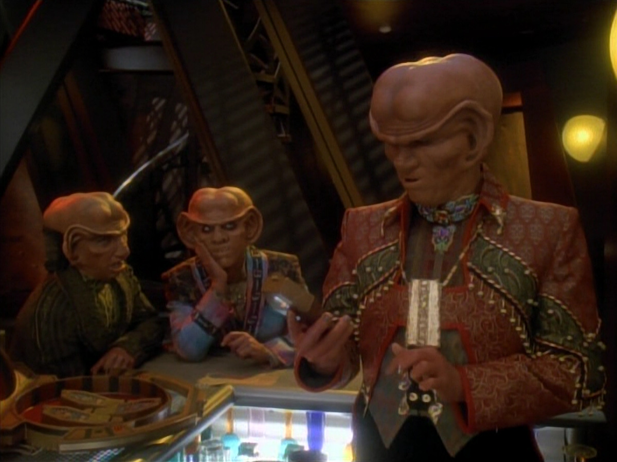 extant_StarTrek_DS9_3x23-FamilyBusiness_00443.jpg