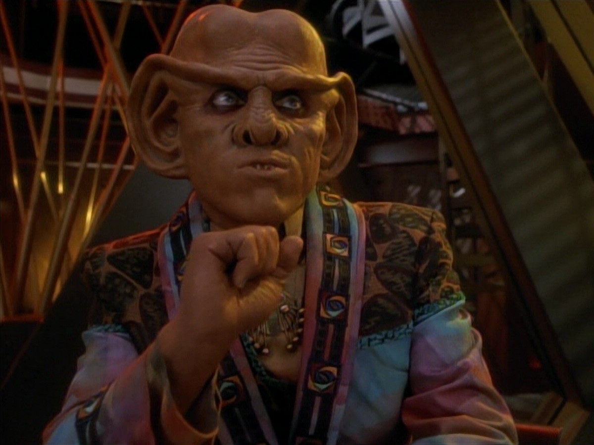 extant_StarTrek_DS9_3x23-FamilyBusiness_00483.jpg