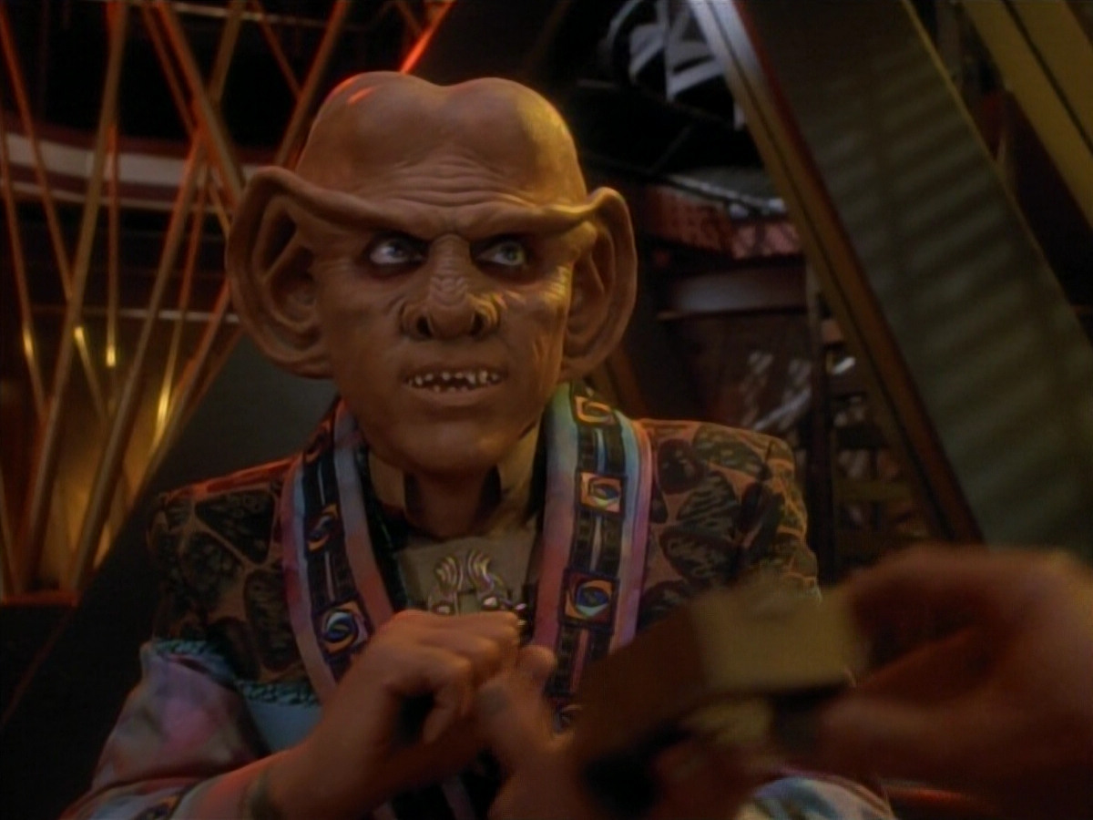 extant_StarTrek_DS9_3x23-FamilyBusiness_00487.jpg