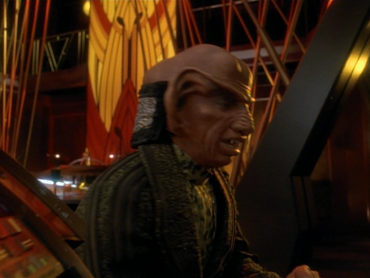 extant_StarTrek_DS9_3x23-FamilyBusiness_00514.jpg