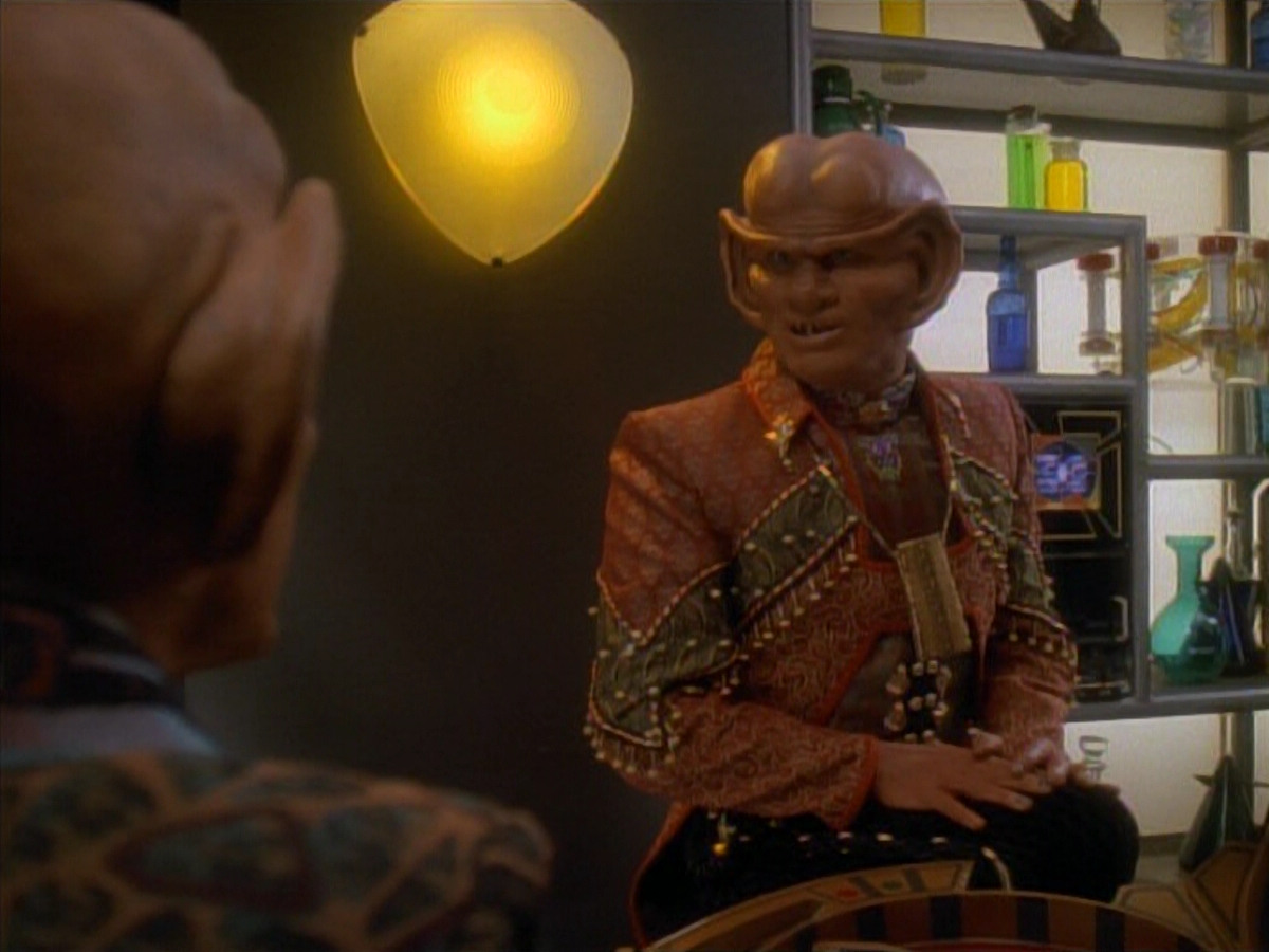 extant_StarTrek_DS9_3x23-FamilyBusiness_00573.jpg