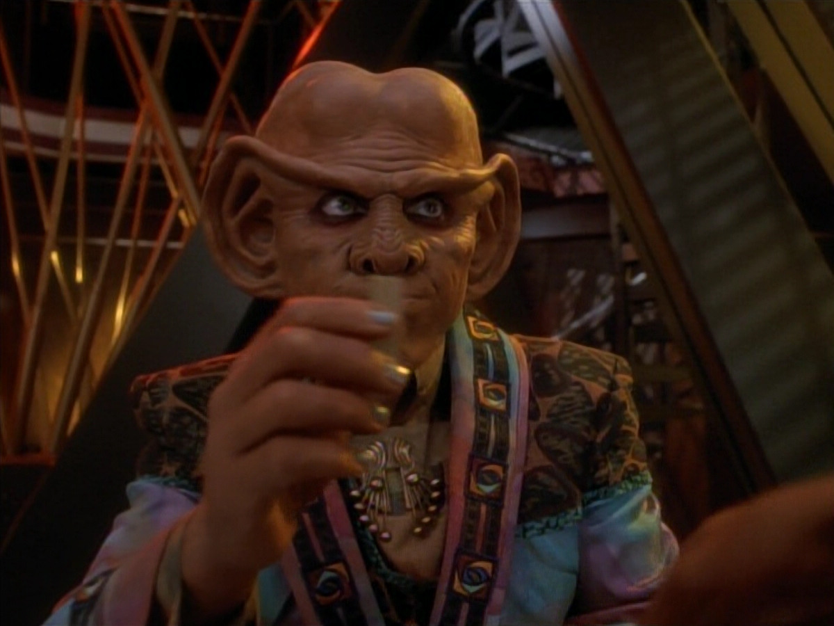 extant_StarTrek_DS9_3x23-FamilyBusiness_00583.jpg