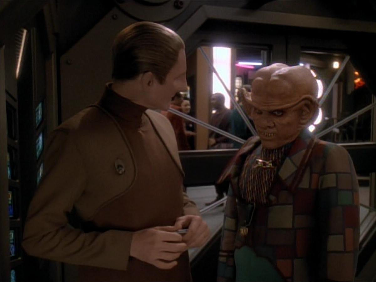 extant_StarTrek_DS9_3x23-FamilyBusiness_00665.jpg