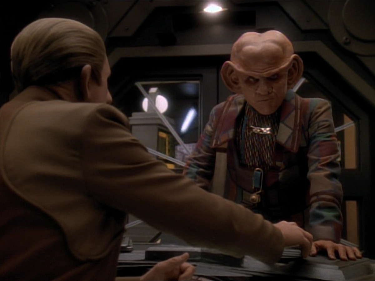 extant_StarTrek_DS9_3x23-FamilyBusiness_00712.jpg