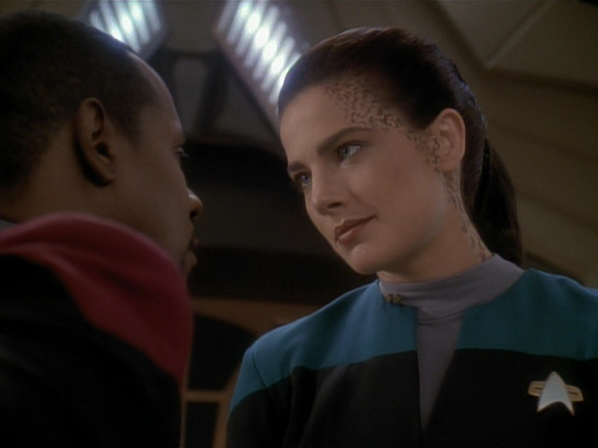extant_StarTrek_DS9_3x23-FamilyBusiness_00798.jpg