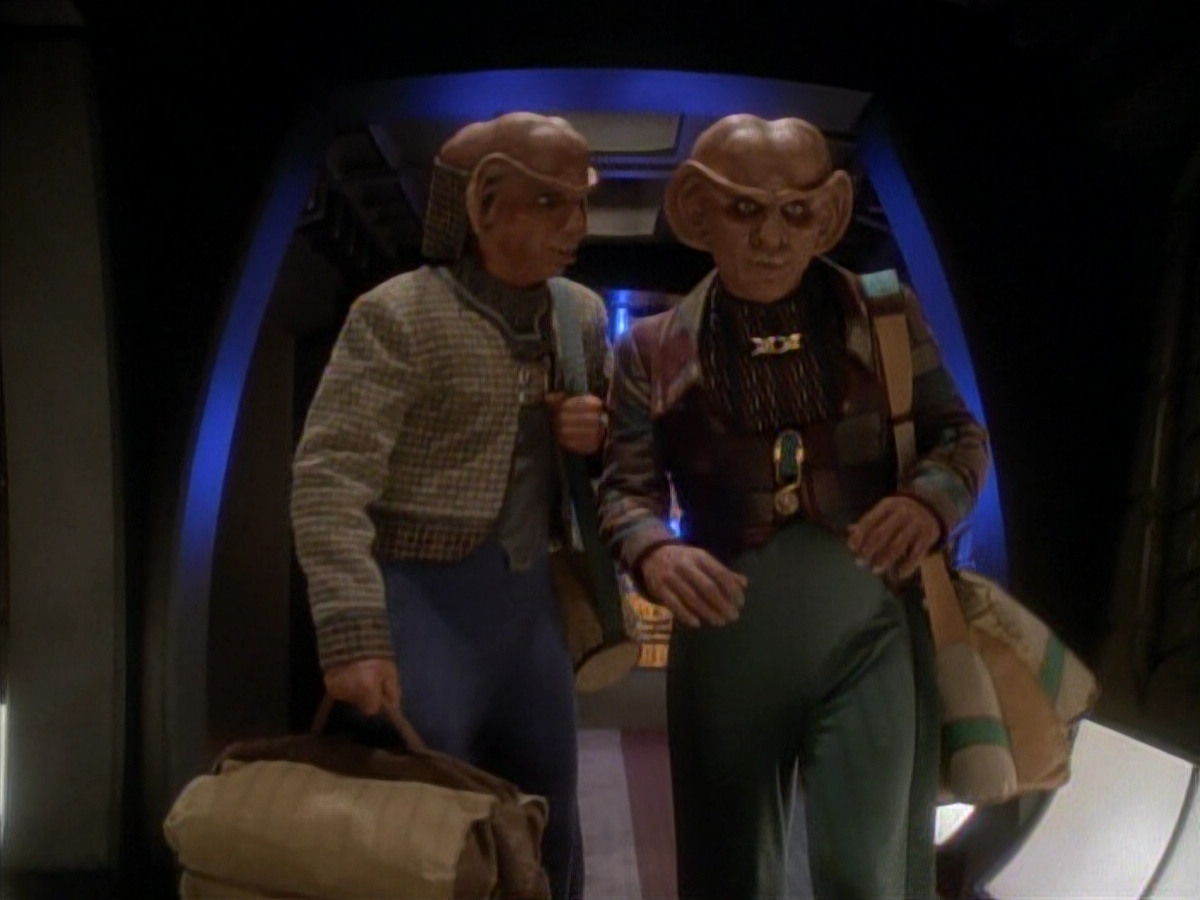 extant_StarTrek_DS9_3x23-FamilyBusiness_00844.jpg