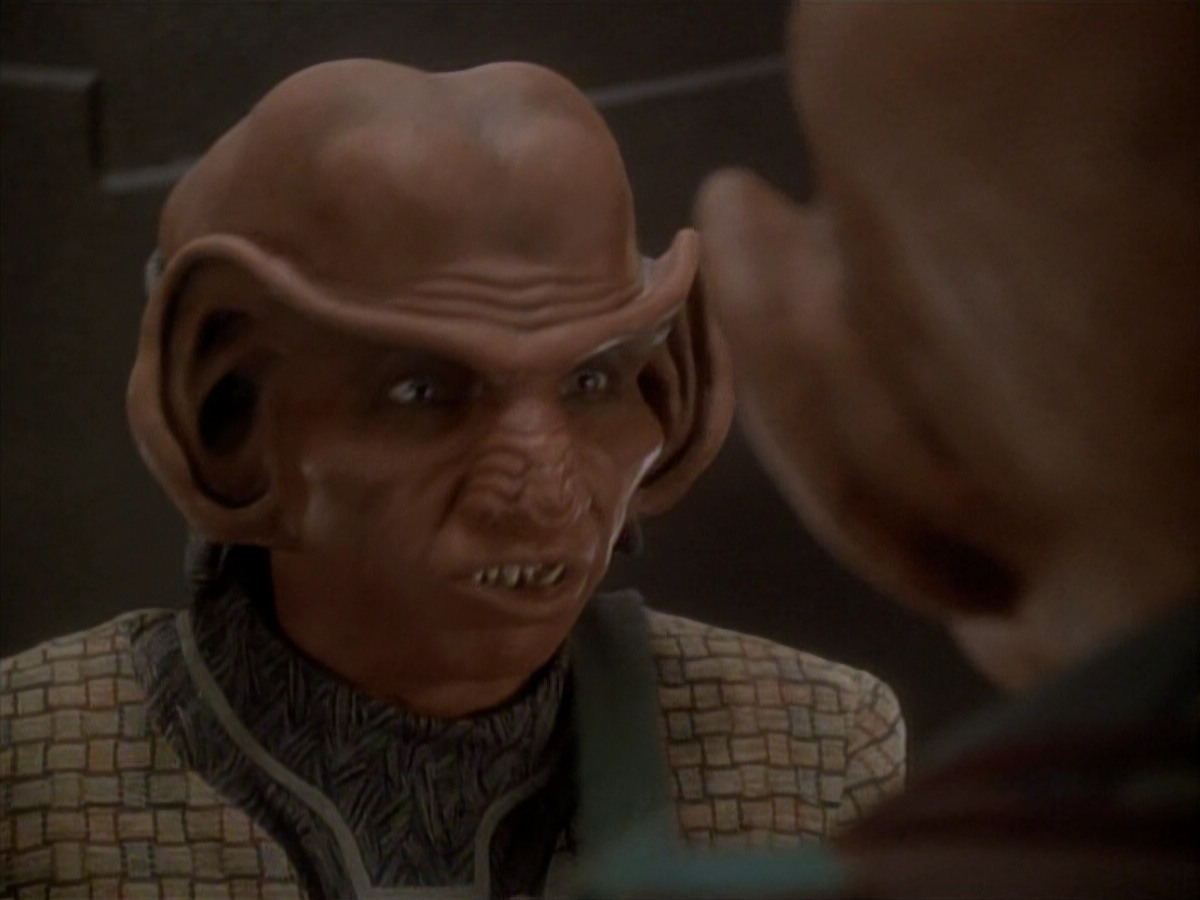 extant_StarTrek_DS9_3x23-FamilyBusiness_00877.jpg