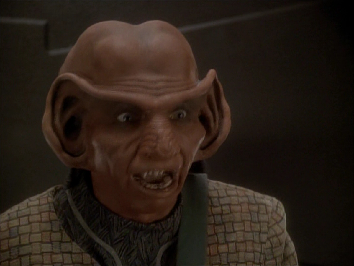 extant_StarTrek_DS9_3x23-FamilyBusiness_00881.jpg