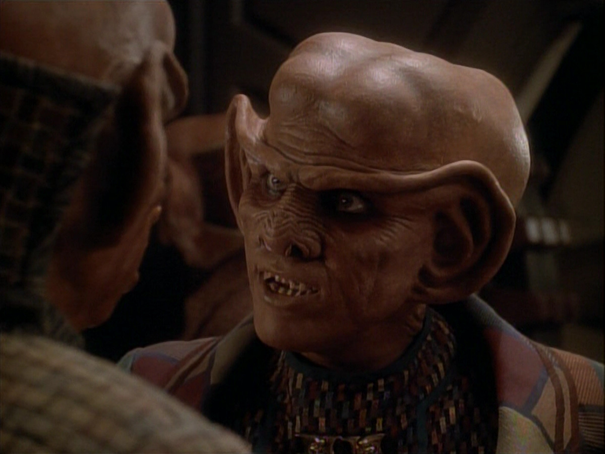 extant_StarTrek_DS9_3x23-FamilyBusiness_00906.jpg