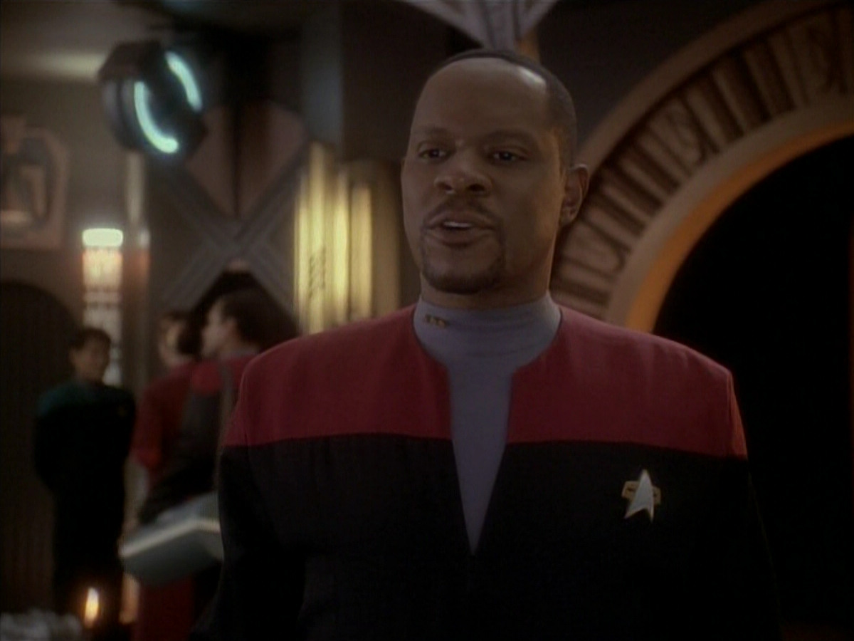 extant_StarTrek_DS9_3x23-FamilyBusiness_01283.jpg
