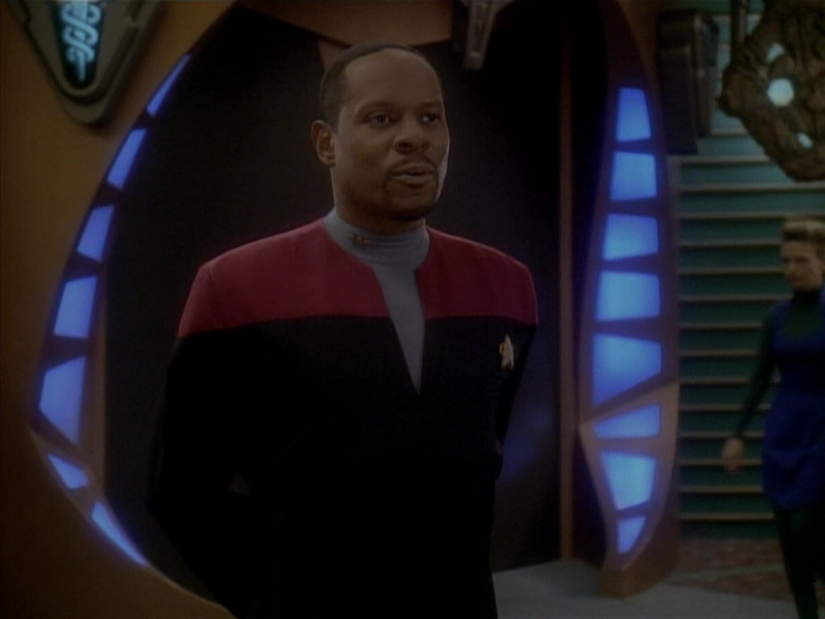 extant_StarTrek_DS9_3x23-FamilyBusiness_01359.jpg