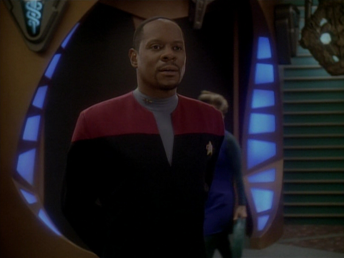 extant_StarTrek_DS9_3x23-FamilyBusiness_01361.jpg