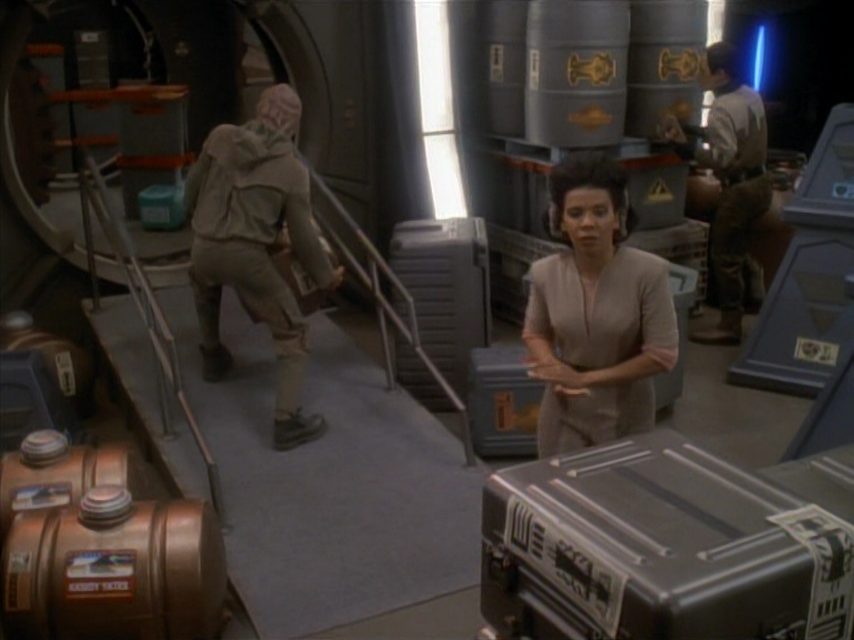 extant_StarTrek_DS9_3x23-FamilyBusiness_02044.jpg