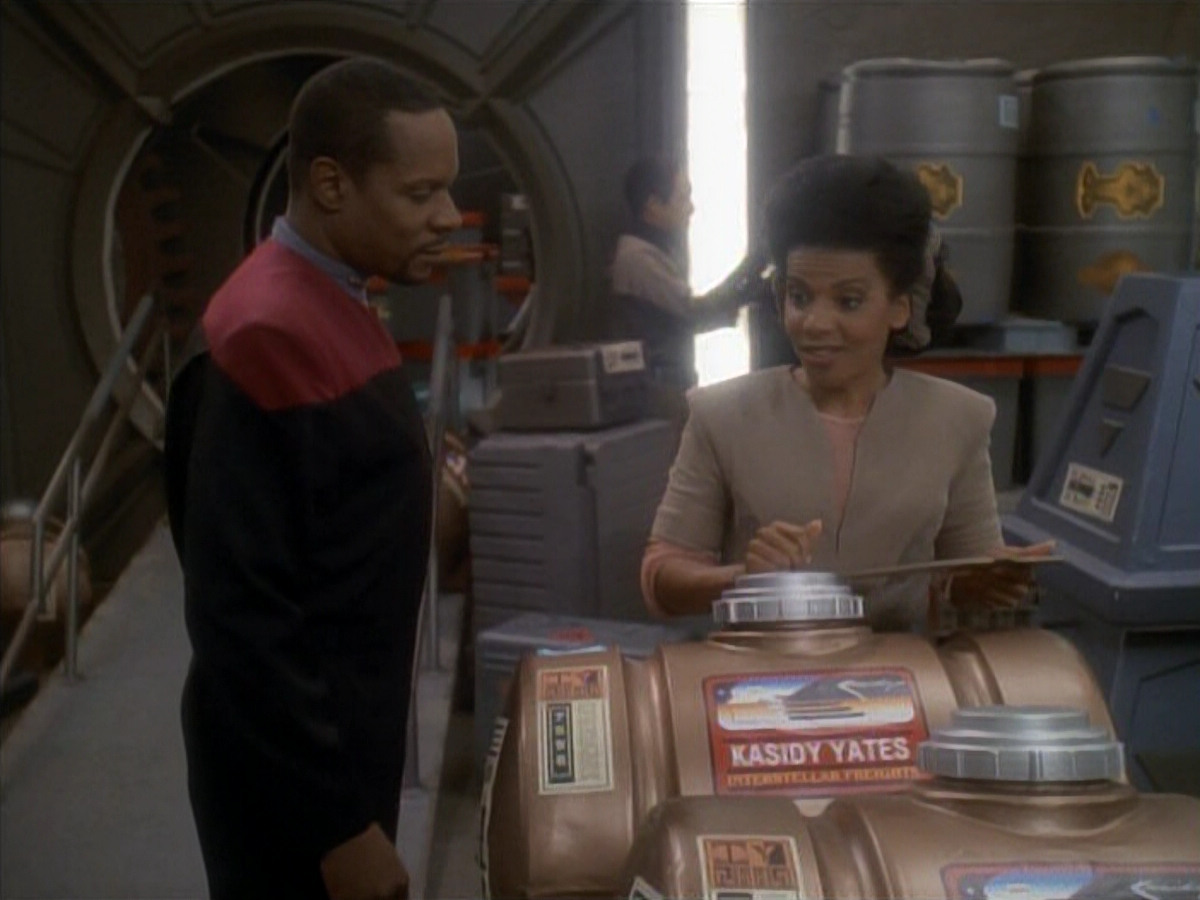 extant_StarTrek_DS9_3x23-FamilyBusiness_02086.jpg