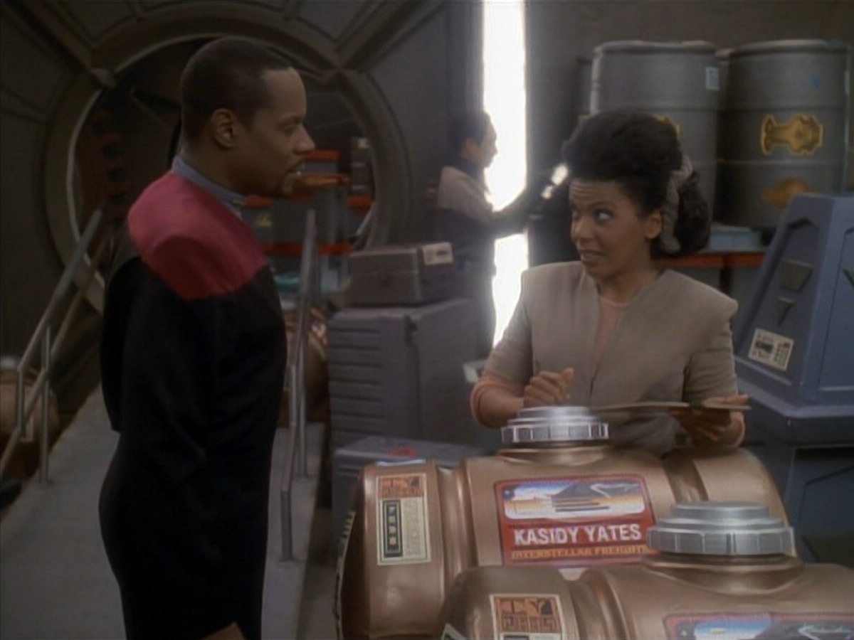 extant_StarTrek_DS9_3x23-FamilyBusiness_02087.jpg
