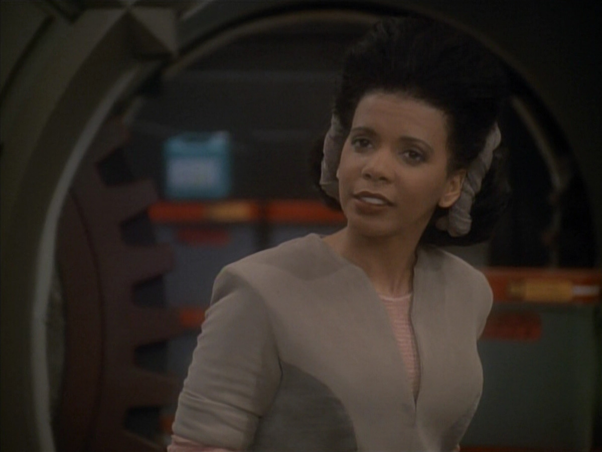 extant_StarTrek_DS9_3x23-FamilyBusiness_02156.jpg