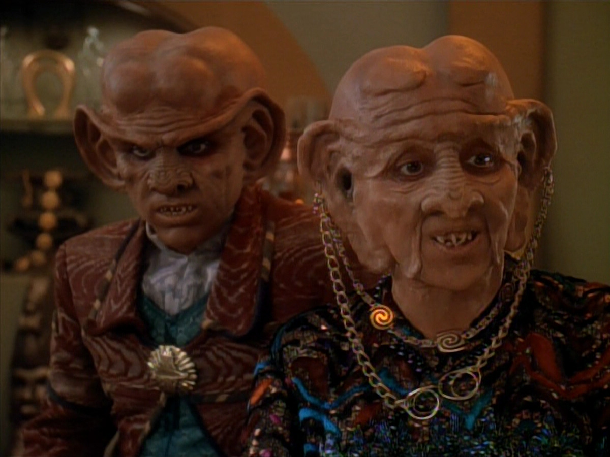 extant_StarTrek_DS9_3x23-FamilyBusiness_03068.jpg