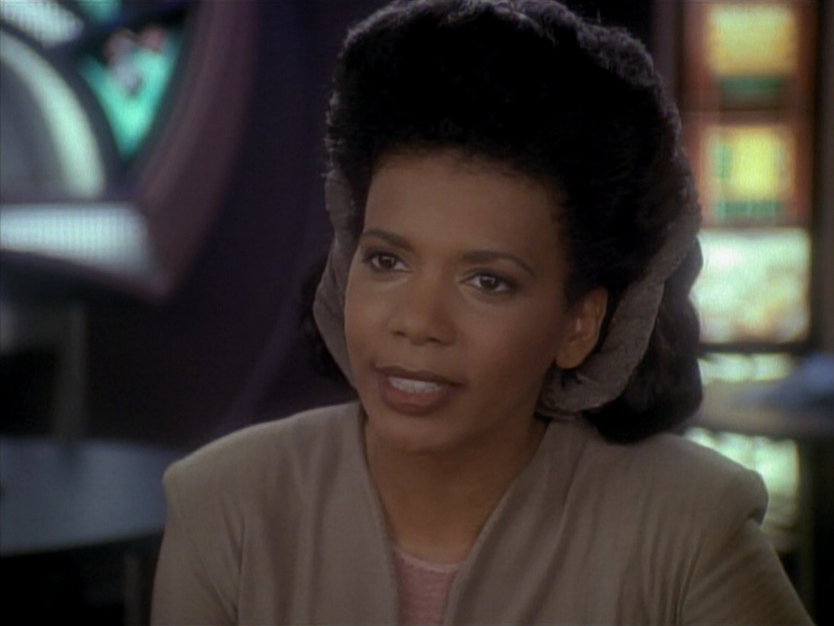 extant_StarTrek_DS9_3x23-FamilyBusiness_03433.jpg