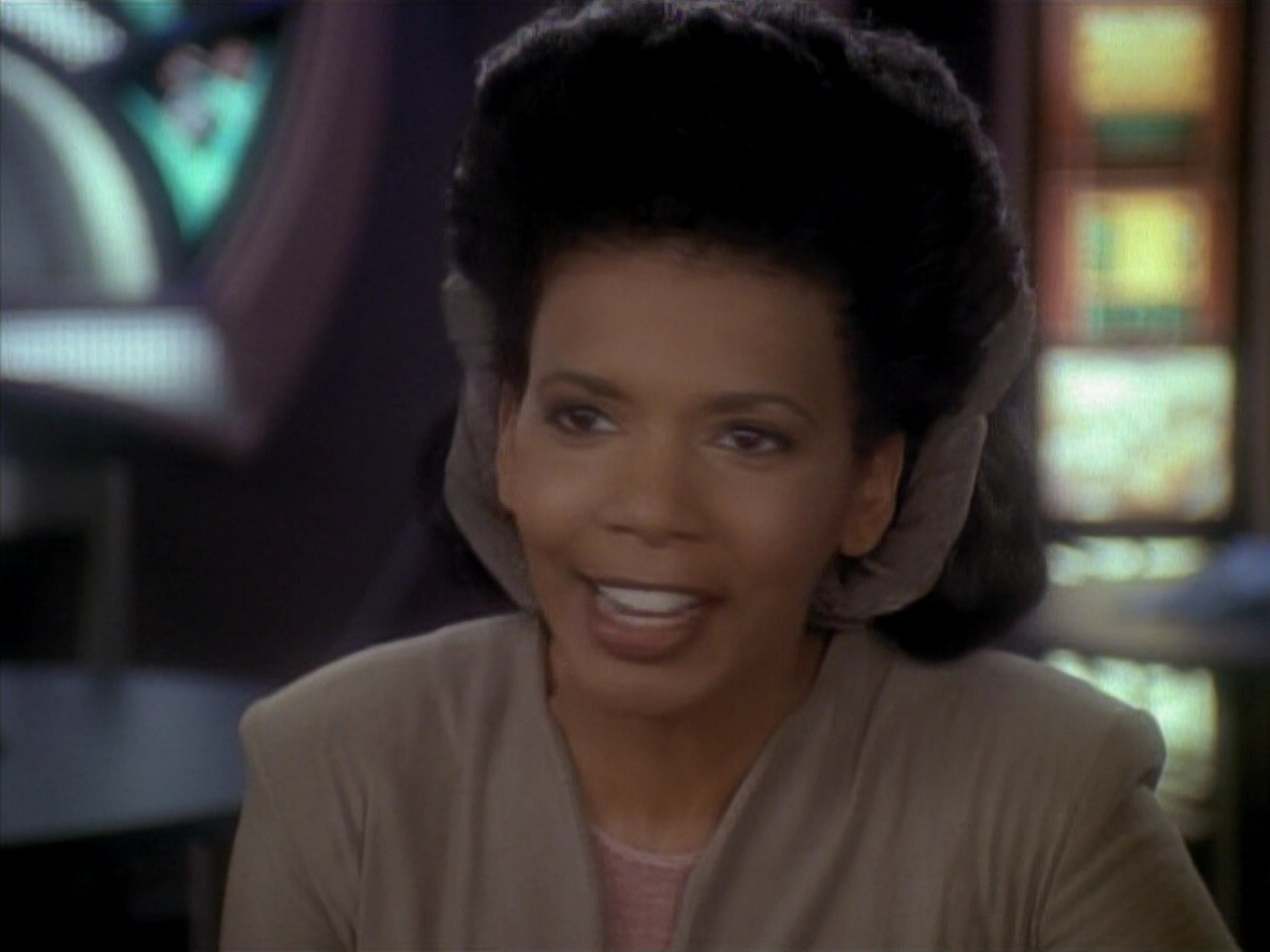 extant_StarTrek_DS9_3x23-FamilyBusiness_03436.jpg