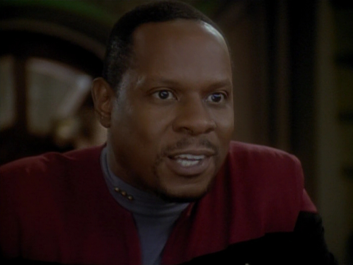 extant_StarTrek_DS9_3x23-FamilyBusiness_03443.jpg