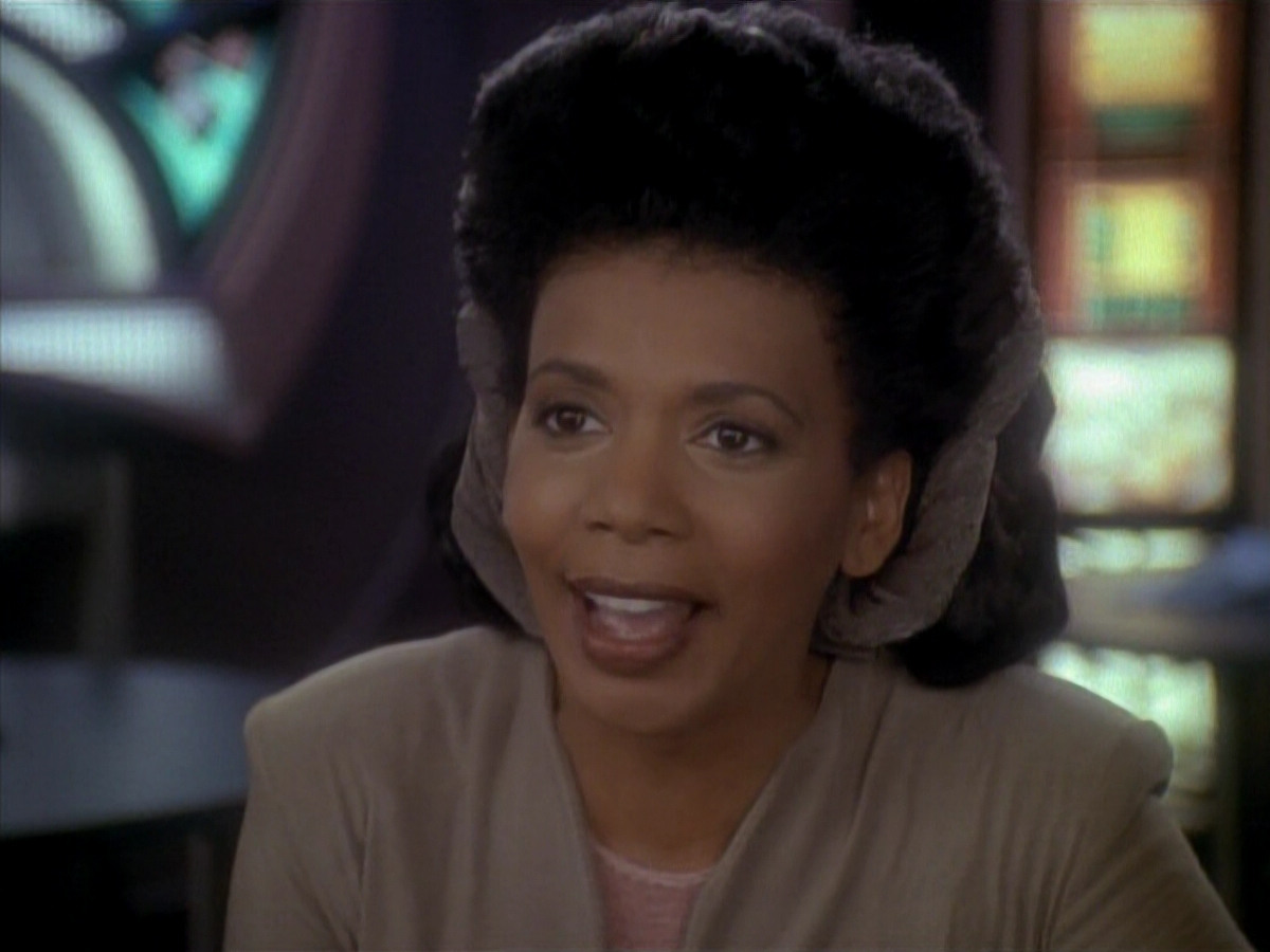 extant_StarTrek_DS9_3x23-FamilyBusiness_03445.jpg