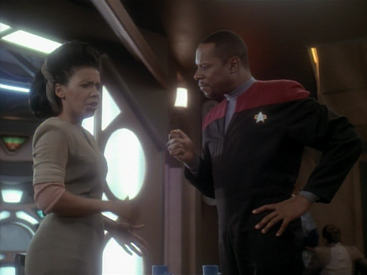 extant_StarTrek_DS9_3x23-FamilyBusiness_03480.jpg