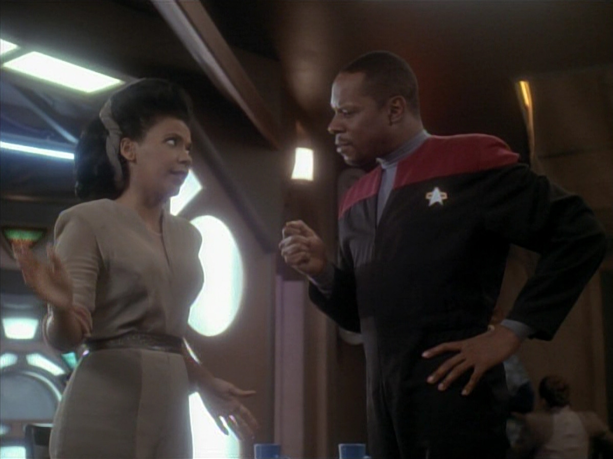extant_StarTrek_DS9_3x23-FamilyBusiness_03482.jpg