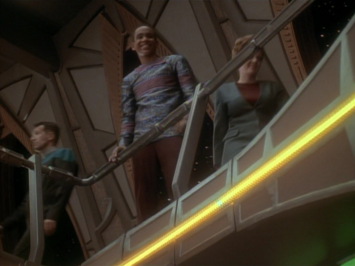 extant_StarTrek_DS9_3x23-FamilyBusiness_03499.jpg