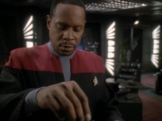 Filename=extant_StarTrek_DS9_3x23-FamilyBusiness_00029.jpg
Filesize=150KiB
Dimensions=1200x900
Date added=Sep 07, 2019 extant_StarTrek_DS9_3x23-FamilyBusiness_00029.jpg