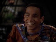 Filename=extant_StarTrek_DS9_3x23-FamilyBusiness_00092.jpg
Filesize=146KiB
Dimensions=1200x900
Date added=Sep 07, 2019 extant_StarTrek_DS9_3x23-FamilyBusiness_00092.jpg