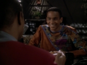 extant_StarTrek_DS9_3x23-FamilyBusiness_00116.jpg