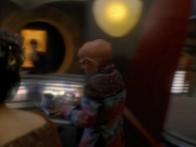 extant_StarTrek_DS9_3x23-FamilyBusiness_00125.jpg