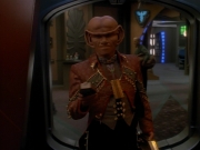 Filename=extant_StarTrek_DS9_3x23-FamilyBusiness_00205.jpg
Filesize=158KiB
Dimensions=1200x900
Date added=Sep 07, 2019 extant_StarTrek_DS9_3x23-FamilyBusiness_00205.jpg