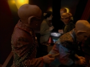 Filename=extant_StarTrek_DS9_3x23-FamilyBusiness_00211.jpg
Filesize=156KiB
Dimensions=1200x900
Date added=Sep 07, 2019 extant_StarTrek_DS9_3x23-FamilyBusiness_00211.jpg