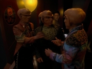 Filename=extant_StarTrek_DS9_3x23-FamilyBusiness_00227.jpg
Filesize=160KiB
Dimensions=1200x900
Date added=Sep 07, 2019 extant_StarTrek_DS9_3x23-FamilyBusiness_00227.jpg