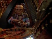extant_StarTrek_DS9_3x23-FamilyBusiness_00548.jpg