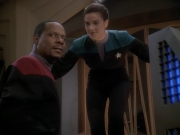 Filename=extant_StarTrek_DS9_3x23-FamilyBusiness_00769.jpg
Filesize=140KiB
Dimensions=1200x900
Date added=Sep 07, 2019 extant_StarTrek_DS9_3x23-FamilyBusiness_00769.jpg