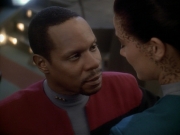 Filename=extant_StarTrek_DS9_3x23-FamilyBusiness_00778.jpg
Filesize=138KiB
Dimensions=1200x900
Date added=Sep 07, 2019 extant_StarTrek_DS9_3x23-FamilyBusiness_00778.jpg