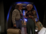extant_StarTrek_DS9_3x23-FamilyBusiness_00842.jpg