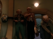 Filename=extant_StarTrek_DS9_3x23-FamilyBusiness_00961.jpg
Filesize=149KiB
Dimensions=1200x900
Date added=Sep 07, 2019 extant_StarTrek_DS9_3x23-FamilyBusiness_00961.jpg