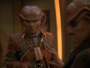 Filename=extant_StarTrek_DS9_3x23-FamilyBusiness_01135.jpg
Filesize=184KiB
Dimensions=1200x900
Date added=Sep 07, 2019 extant_StarTrek_DS9_3x23-FamilyBusiness_01135.jpg