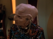 extant_StarTrek_DS9_3x23-FamilyBusiness_01200.jpg