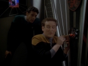 Filename=extant_StarTrek_DS9_3x23-FamilyBusiness_01250.jpg
Filesize=132KiB
Dimensions=1200x900
Date added=Sep 07, 2019 extant_StarTrek_DS9_3x23-FamilyBusiness_01250.jpg