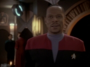 extant_StarTrek_DS9_3x23-FamilyBusiness_01298.jpg