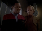 extant_StarTrek_DS9_3x23-FamilyBusiness_01312.jpg