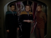 Filename=extant_StarTrek_DS9_3x23-FamilyBusiness_01346.jpg
Filesize=154KiB
Dimensions=1200x900
Date added=Sep 07, 2019 extant_StarTrek_DS9_3x23-FamilyBusiness_01346.jpg