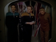 Filename=extant_StarTrek_DS9_3x23-FamilyBusiness_01355.jpg
Filesize=160KiB
Dimensions=1200x900
Date added=Sep 07, 2019 extant_StarTrek_DS9_3x23-FamilyBusiness_01355.jpg