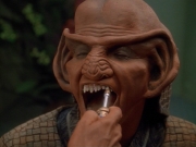 extant_StarTrek_DS9_3x23-FamilyBusiness_02029.jpg