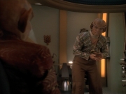 extant_StarTrek_DS9_3x23-FamilyBusiness_02289.jpg